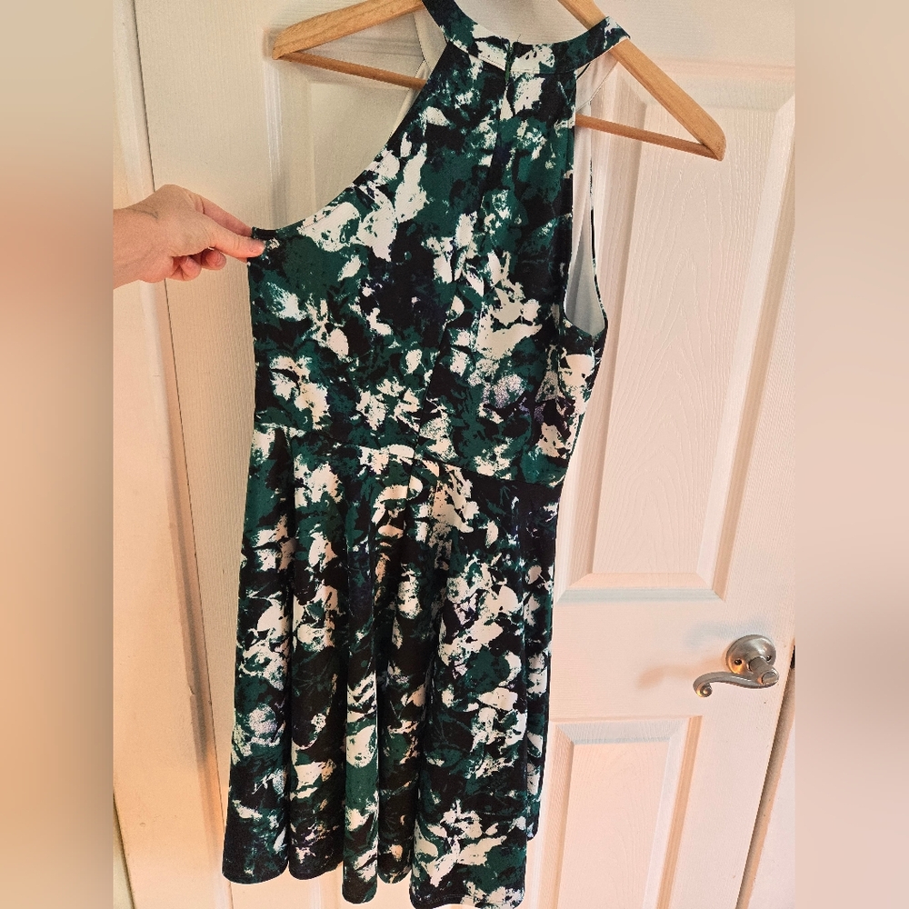 AQUA green abstract halter skater dress sz S, NWT - Picture 12 of 13